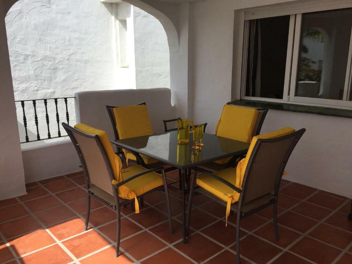 Beautiful 2 Bedroom Apartment @ Puerto Banus! Marbella Zewnętrze zdjęcie