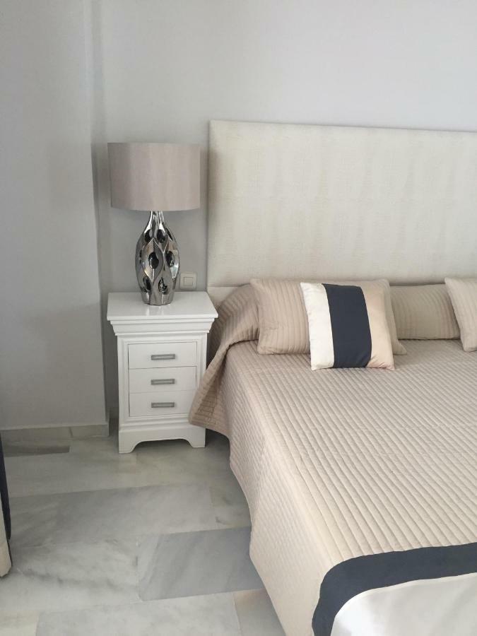 Beautiful 2 Bedroom Apartment @ Puerto Banus! Marbella Zewnętrze zdjęcie