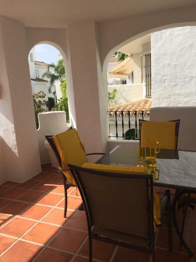 Beautiful 2 Bedroom Apartment @ Puerto Banus! Marbella Zewnętrze zdjęcie