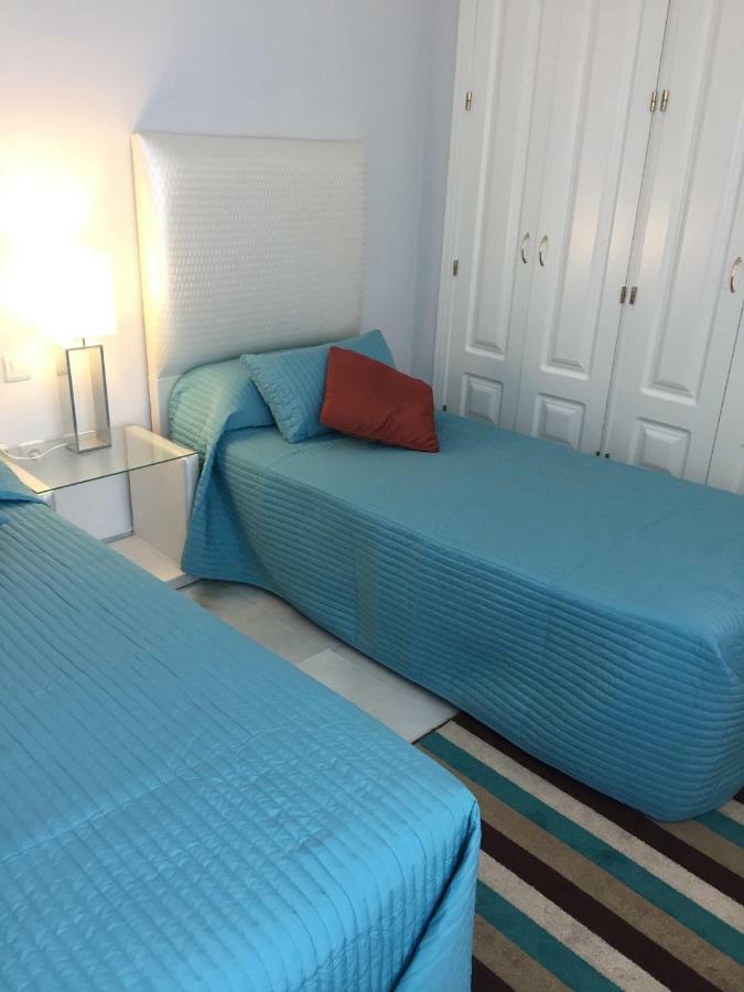 Beautiful 2 Bedroom Apartment @ Puerto Banus! Marbella Zewnętrze zdjęcie
