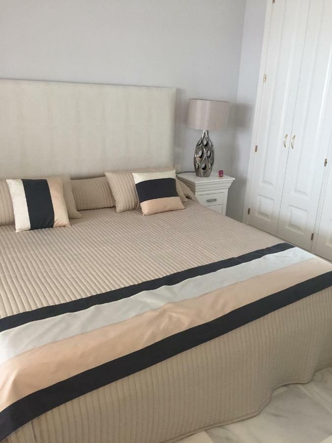Beautiful 2 Bedroom Apartment @ Puerto Banus! Marbella Zewnętrze zdjęcie